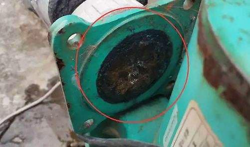 1670052002691110.jpg 機(jī)組凍裂圖片.jpg